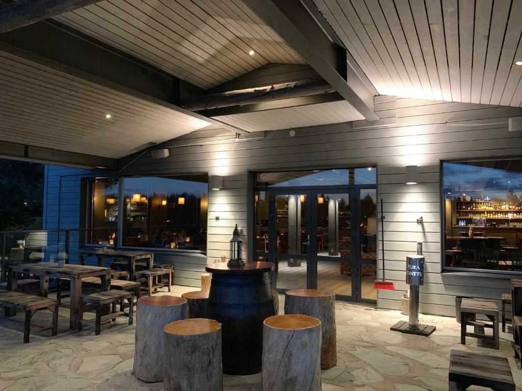 Отель Hotel Rukatonttu Рука