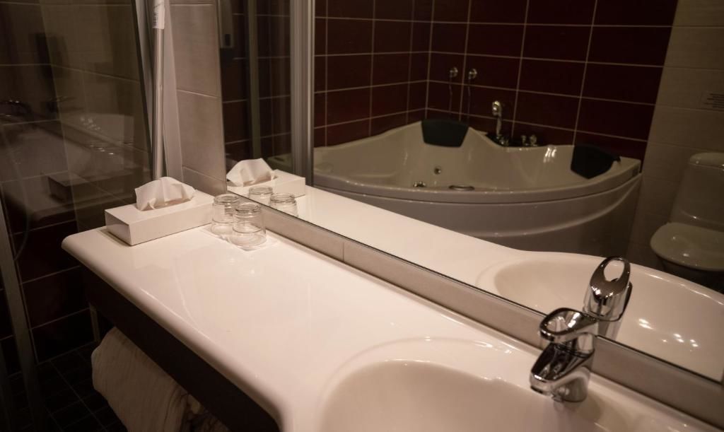 Отель Hotel Rukatonttu Рука